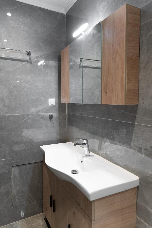 Cosy 2Br Apartment Next To Bars & Restaurants 雅典 外观 照片
