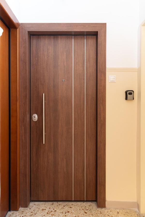 Cosy 2Br Apartment Next To Bars & Restaurants 雅典 外观 照片